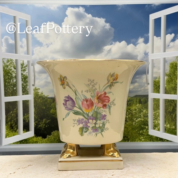 Vintage Footed Floral Cachepot - Gilded Lion Paw Feet Porcelain Planter - Picture 12 of 13